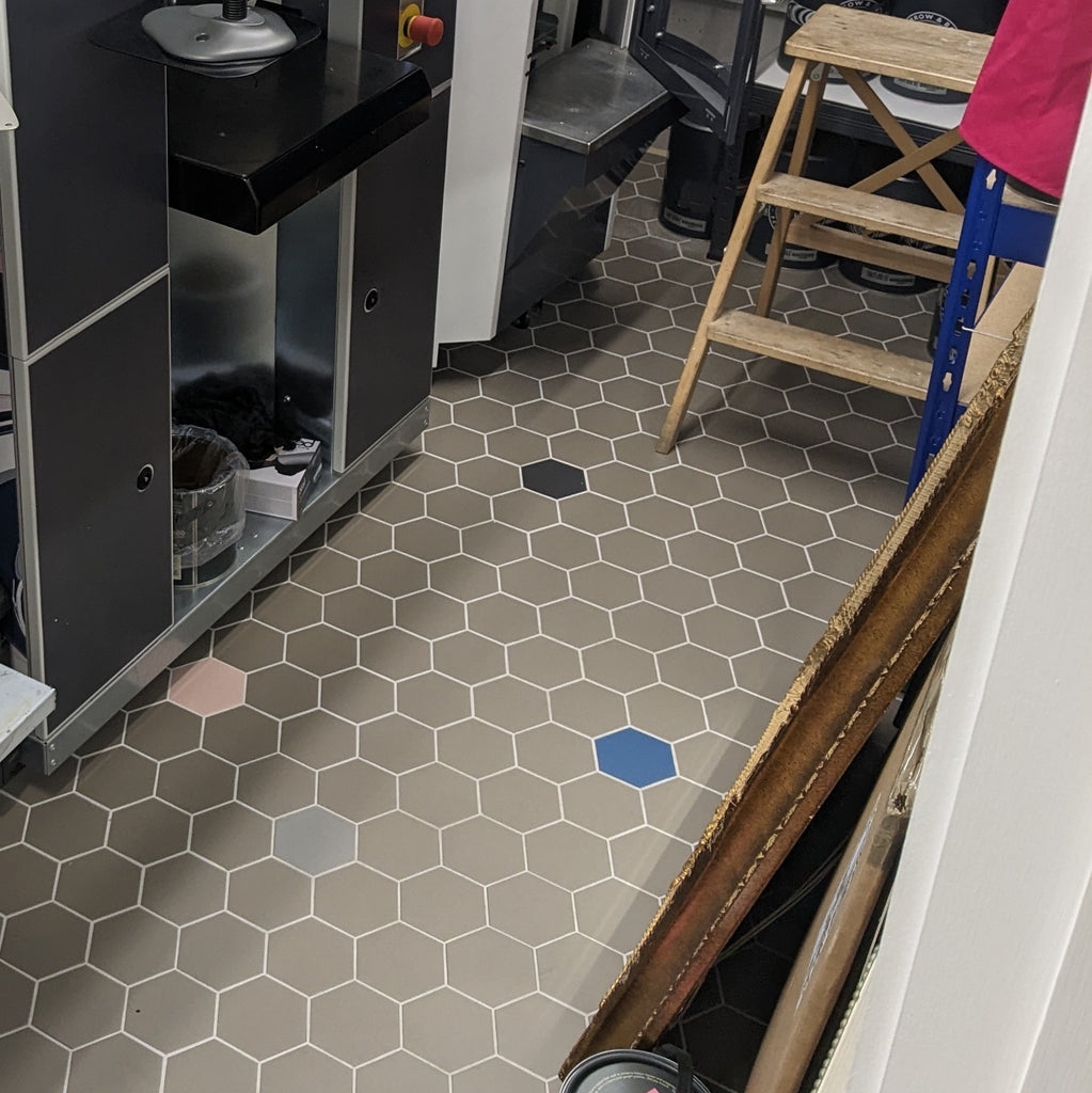 100mm Hexagon Tile - Grey